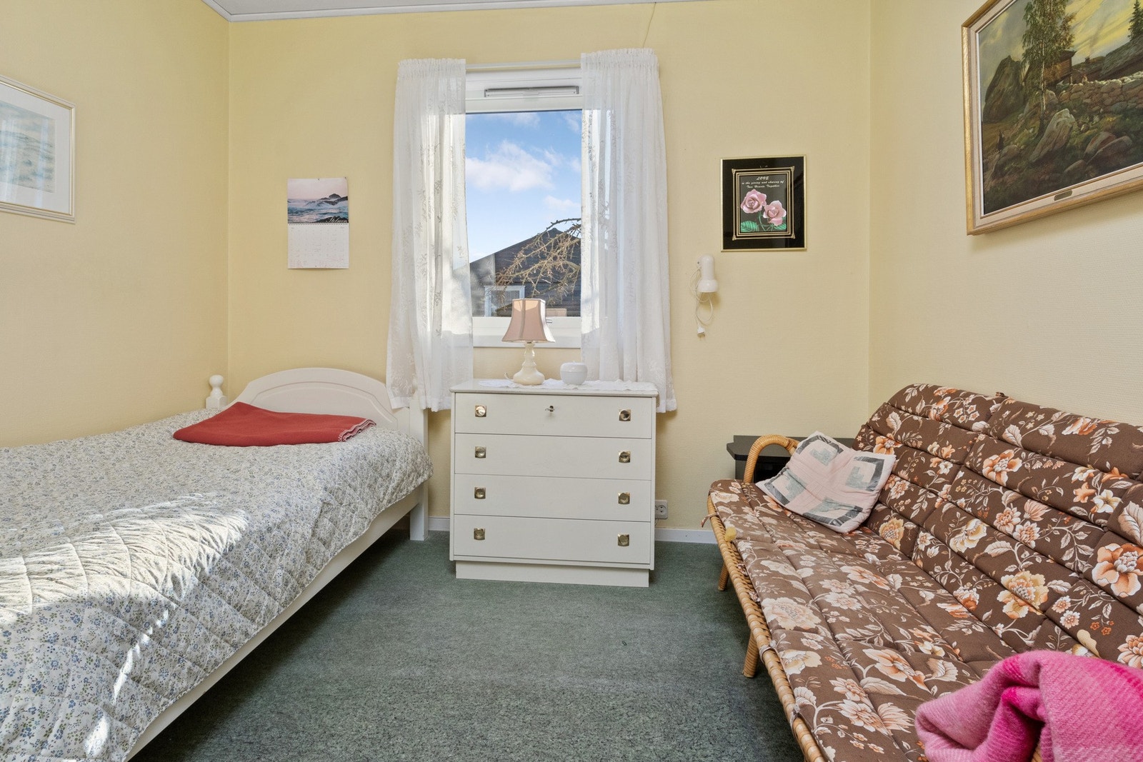 Boligen har hele fire soverom (ett ikke godkjent). Galleribilde