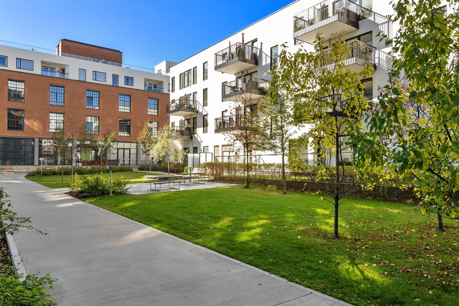 Pene fellesområder like utenfor leiligheten. Galleribilde