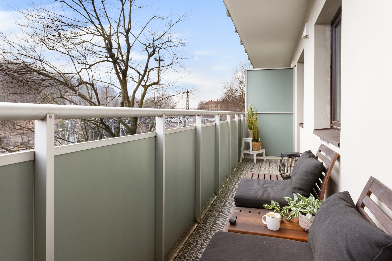 Her kan du nyte gode solforhold fra morgentimene til ca. 16-17 på sommerstid. Galleribilde