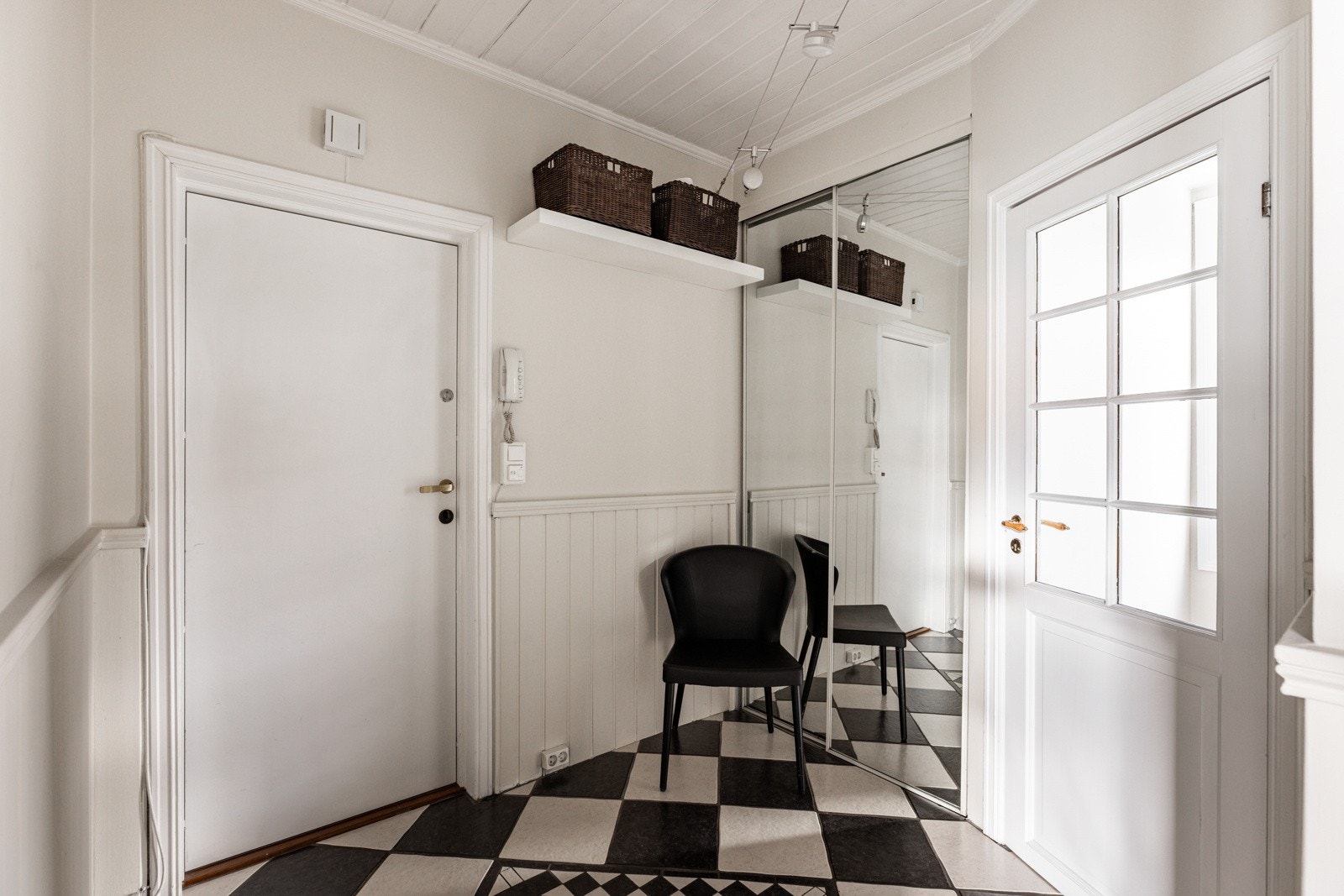 Det er montert varmekabler på bad, i yttergang og kjøkken. Galleribilde