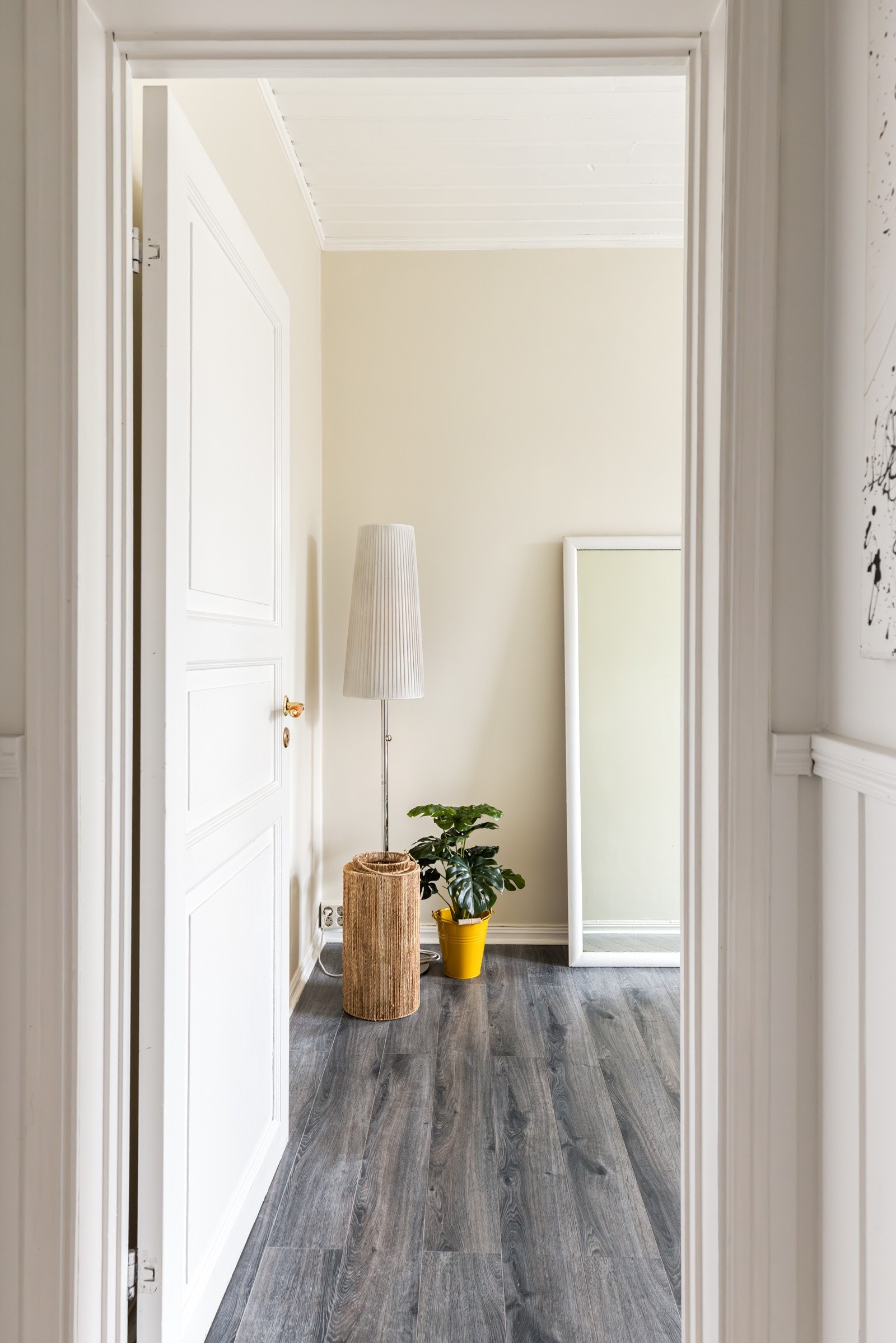 Soverommene er naturlig adskilt fra boligens sosiale soner. Galleribilde