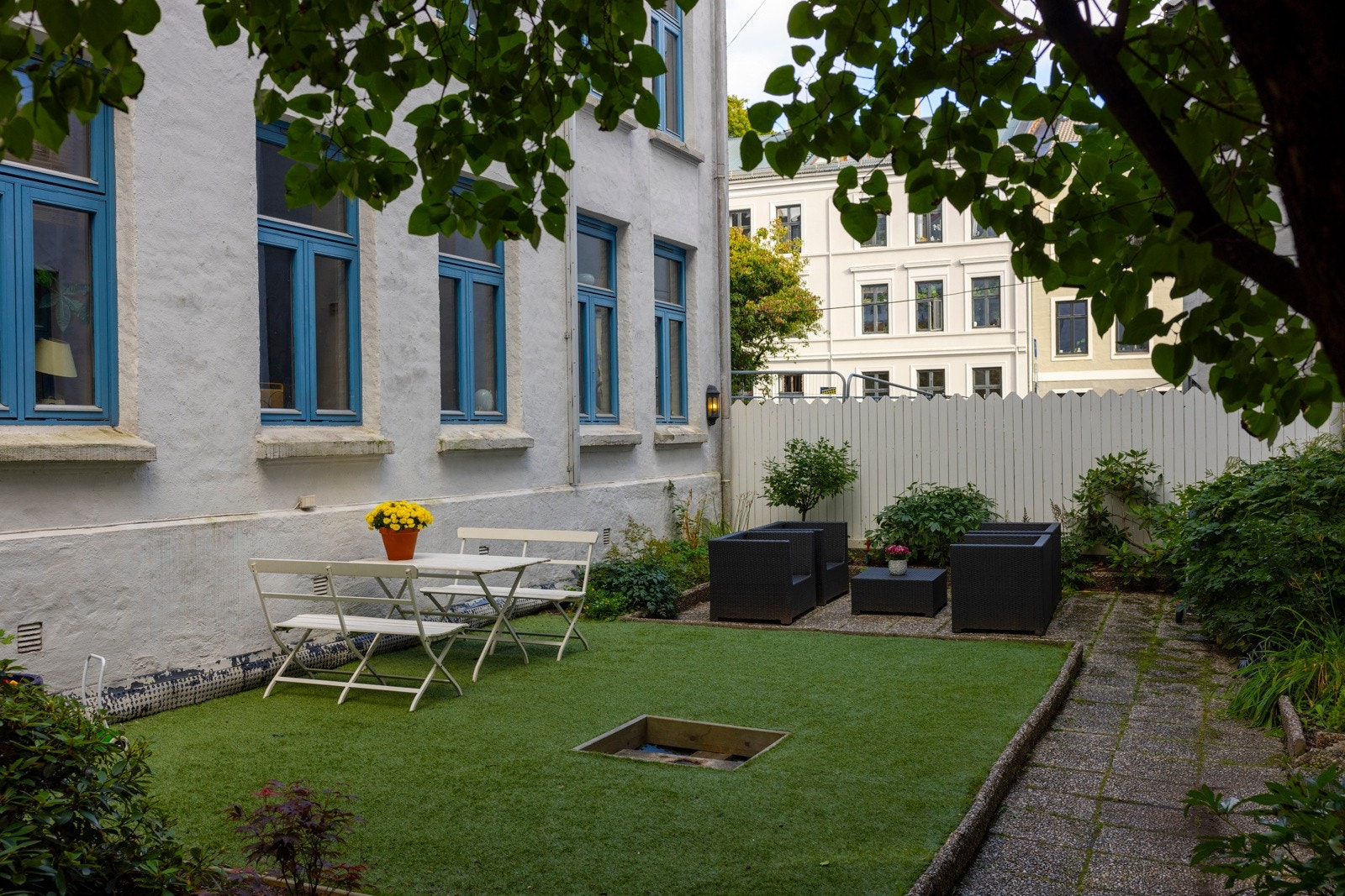 Bakgårdsbygningen ble oppført i 1898. Galleribilde