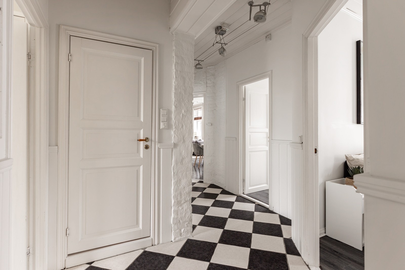 Varmtvann og bredbånd er inklukdert i fellesutgiftene. Galleribilde