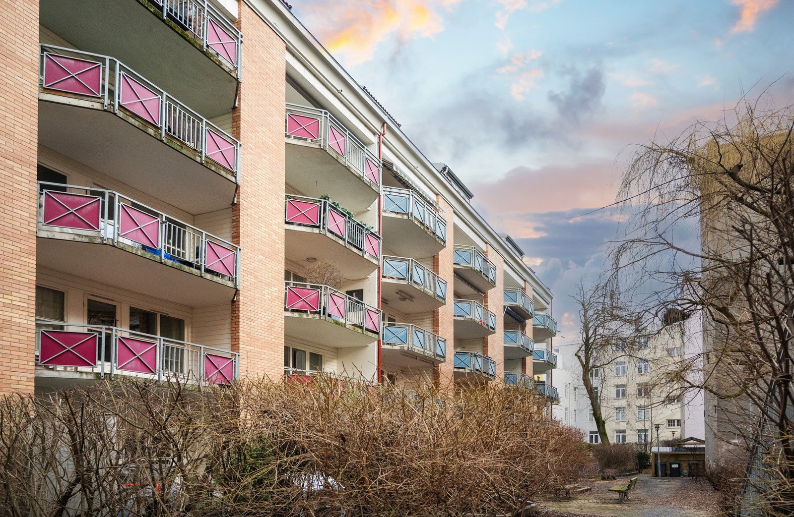 Fasaden vendt mot bakgården. Galleribilde