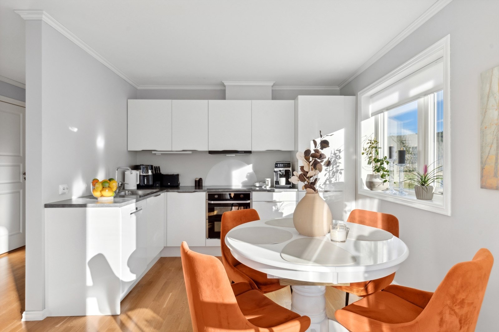 Lys og pen Marbodal kjøkkeninnredning Galleribilde