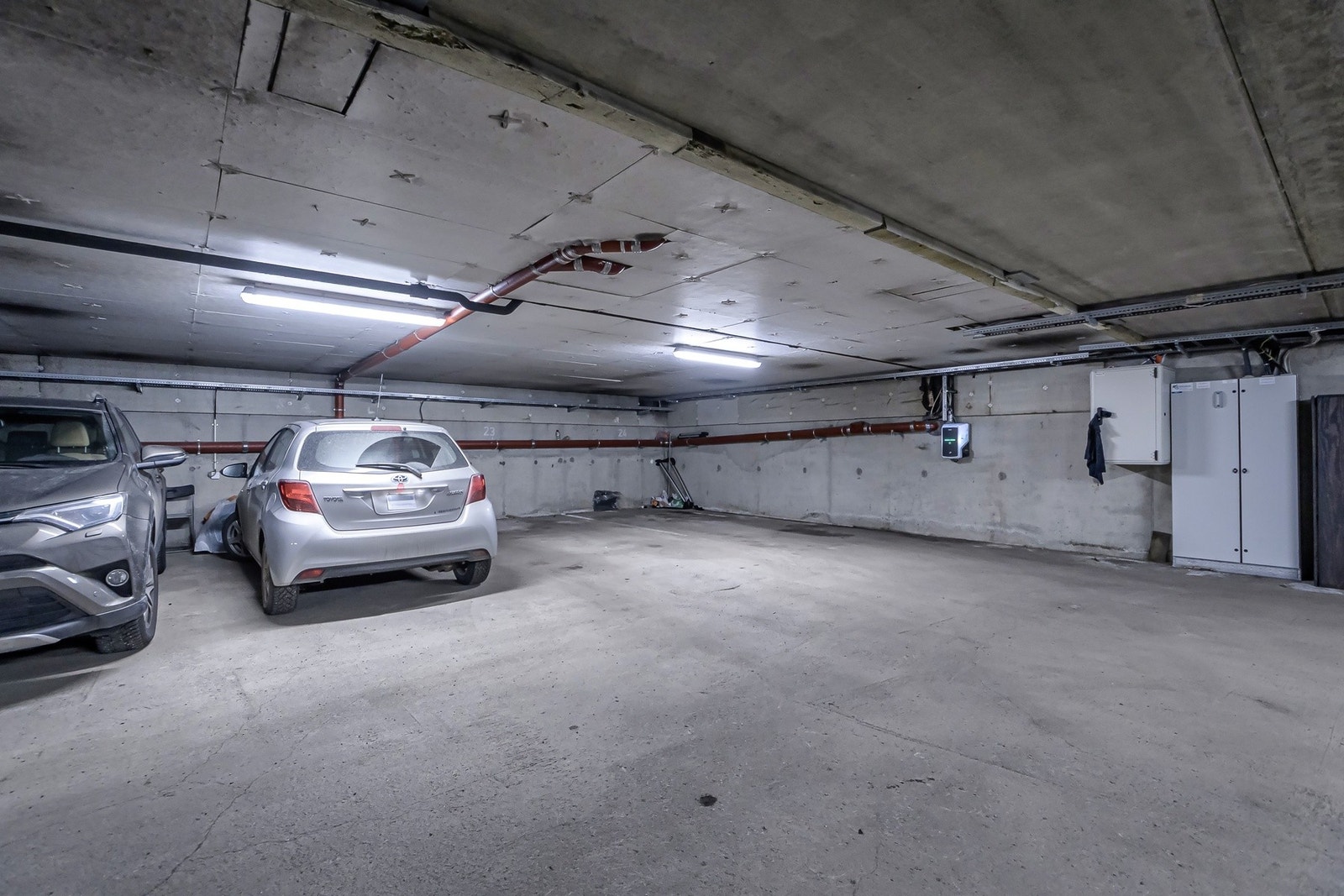Det medfølger en garasjeplass i felles lukket anlegg. Galleribilde