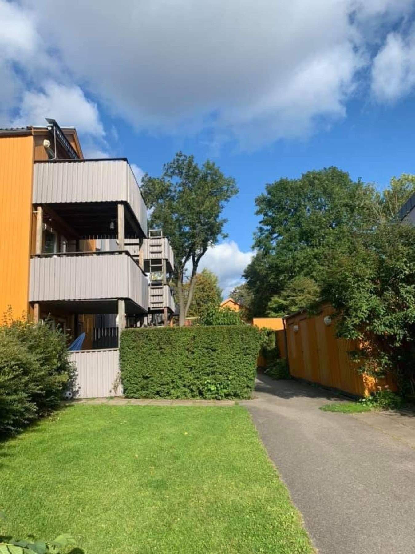 Hyggelig nabolag, selgers eget bilde fra i sommer. Galleribilde