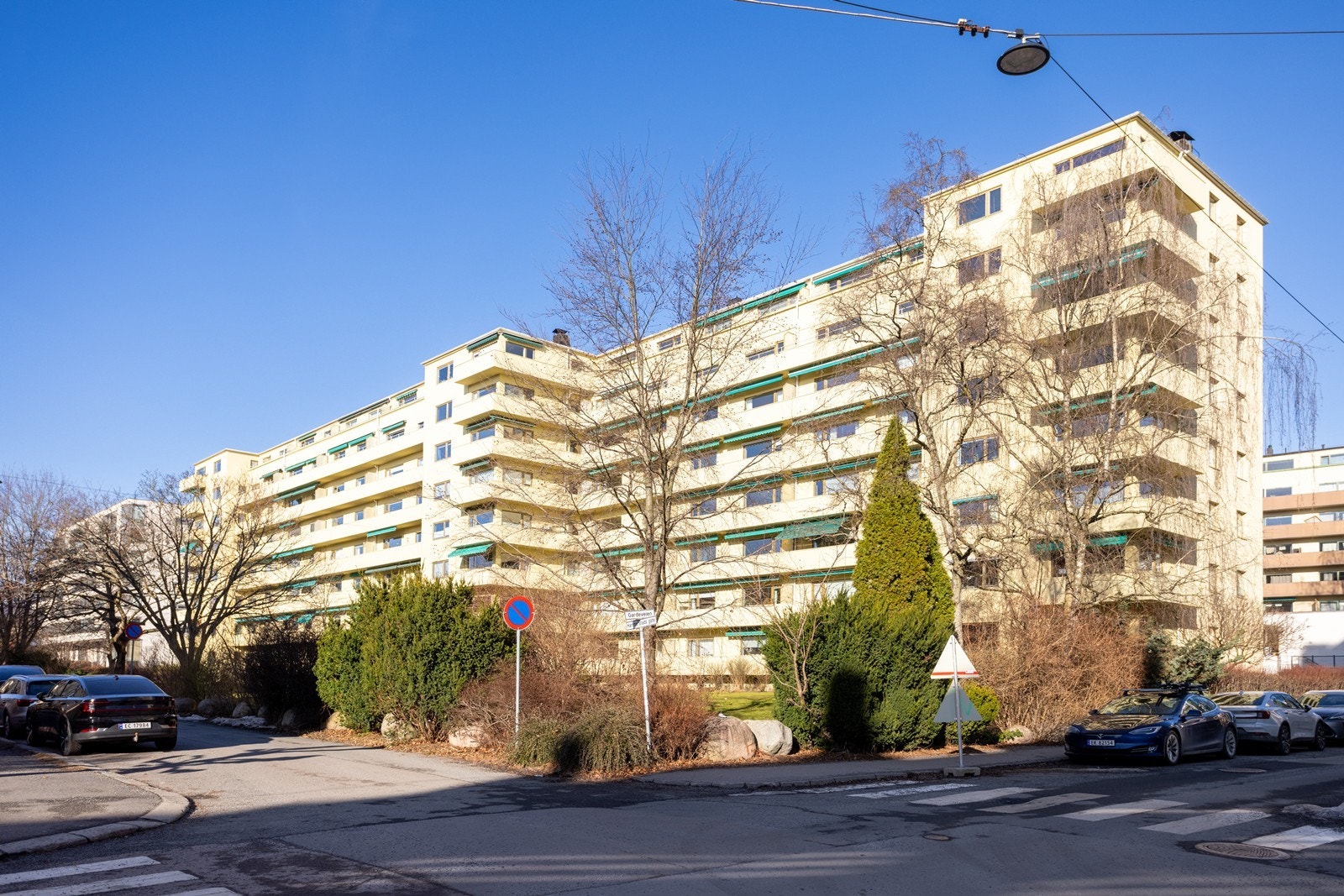 Fasade - Her bor du i et svært sentralt, men samtidig tilbaketrukket og skjermet område. Galleribilde