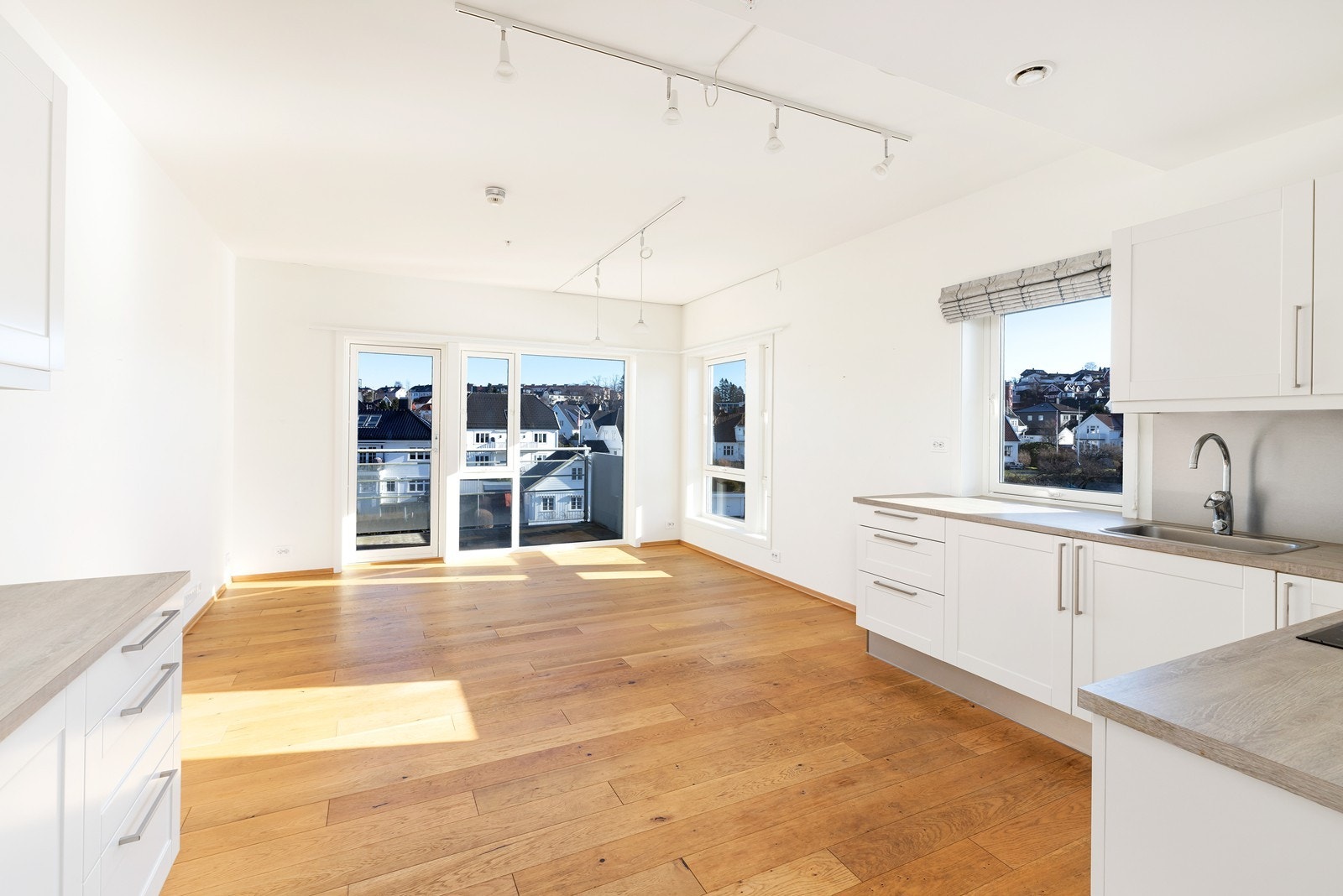 Stue med plass til sofagruppe Galleribilde