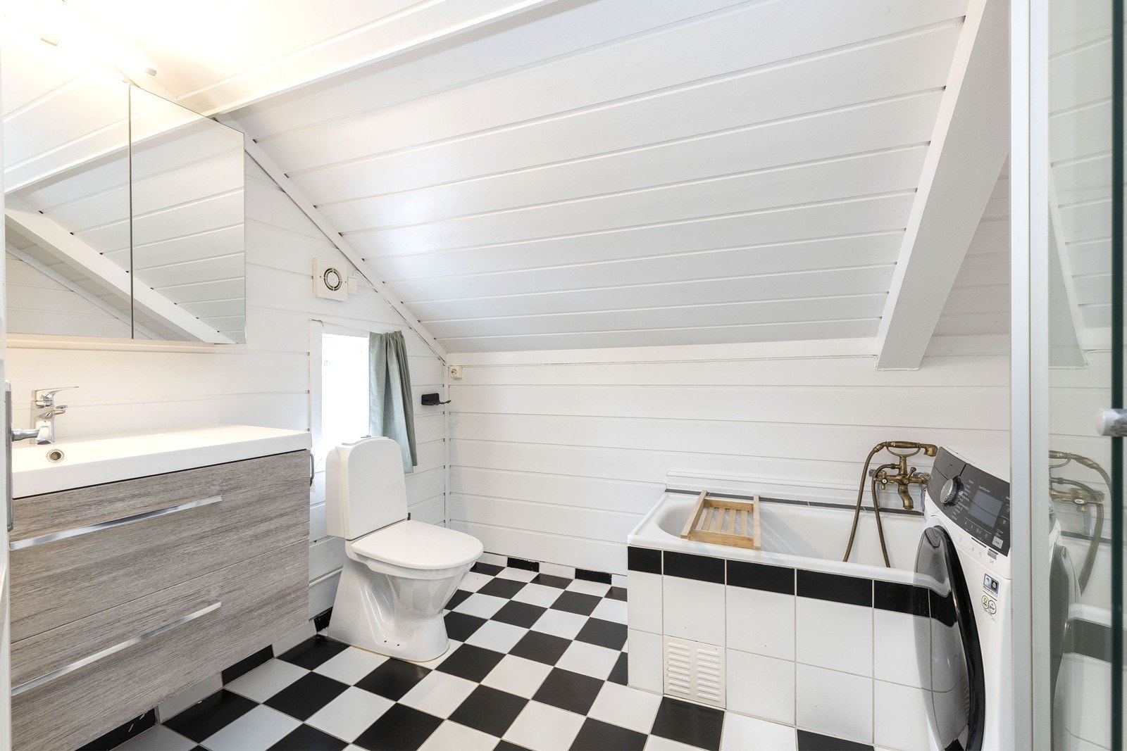 Bad i 2.etasje Galleribilde