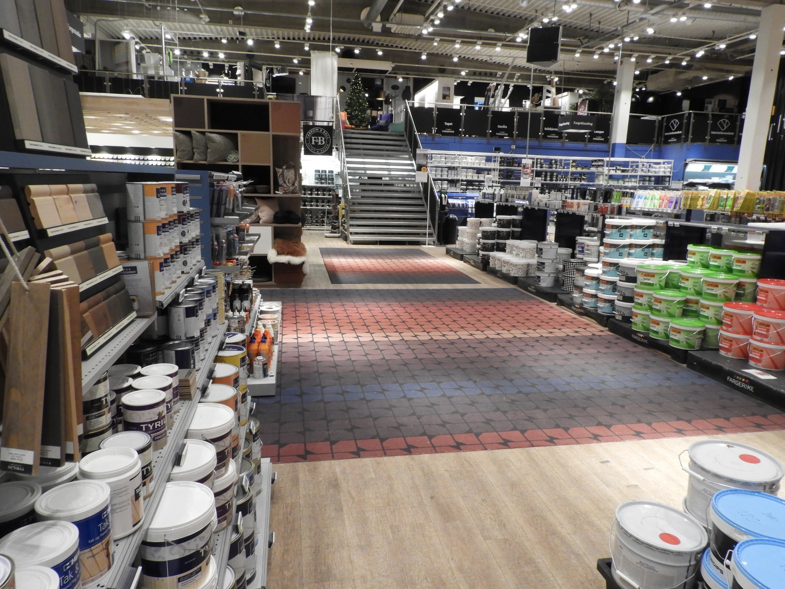 Forretningslokale og mesanin Galleribilde