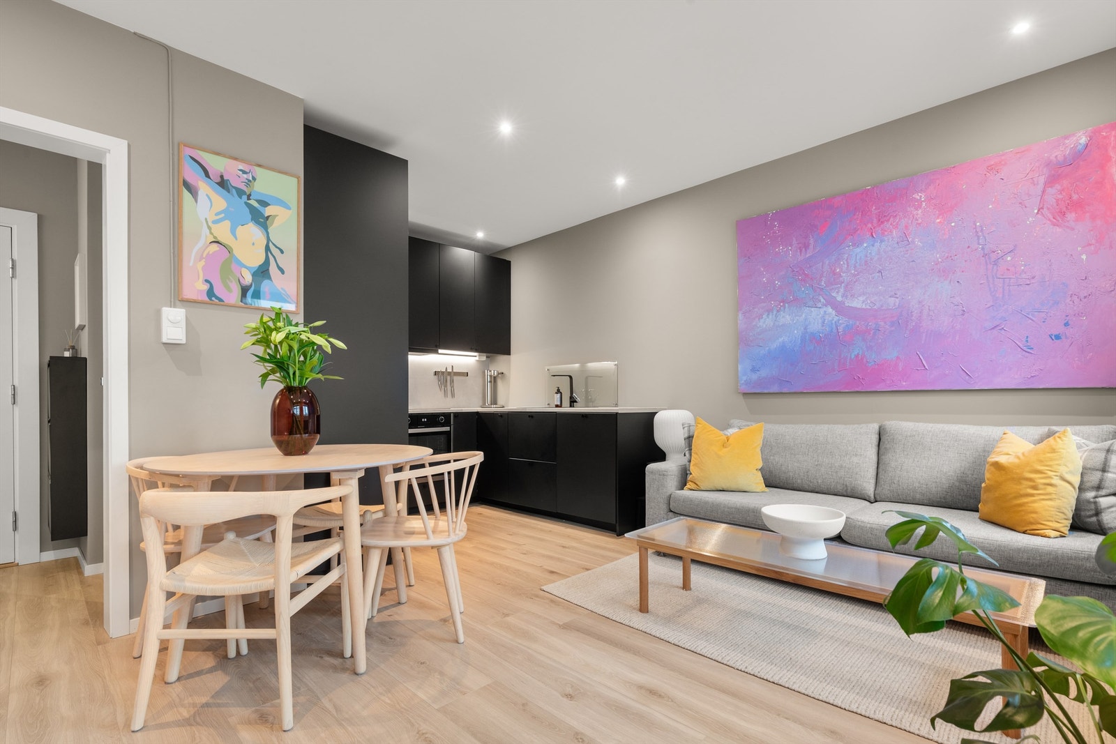 Krogsveen v/Simen Istre Grevskott har gleden av å presentere Monrads gate 17B. Galleribilde