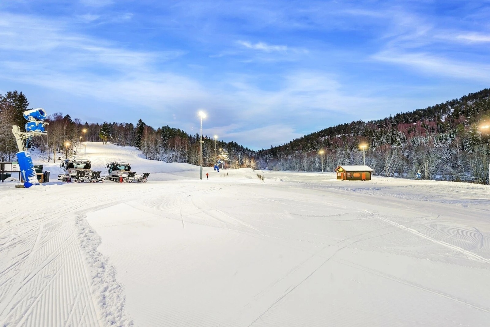 Ved Skullerudstua holder Rustad IL Langrenn til, på skistadion preppes det flotte løyper gjennom hele vinteren Galleribilde