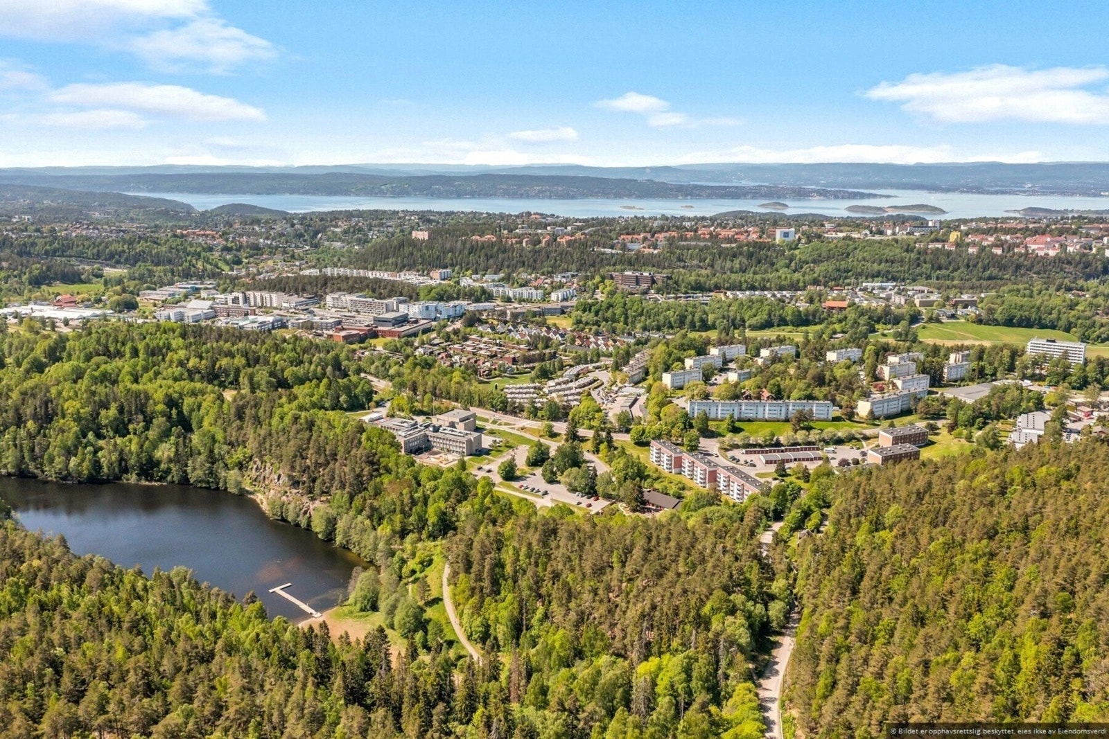 Borettslaget ligger usedvanlig godt til ved inngangen til Østmarka Galleribilde