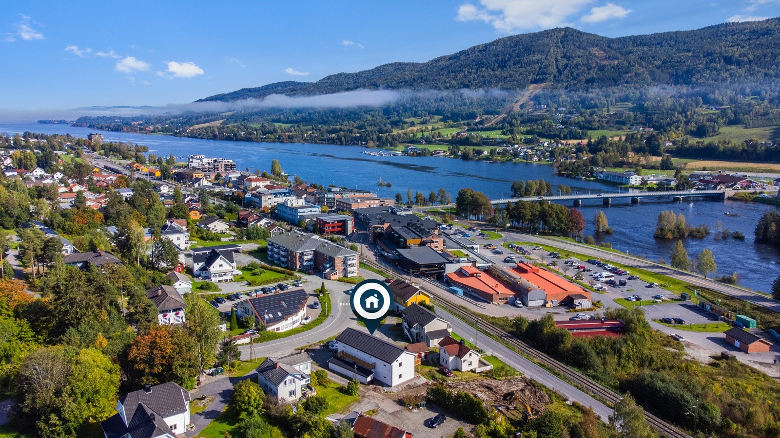 Leilighetene har en meget sentral beliggenhet i Vikersund. Galleribilde