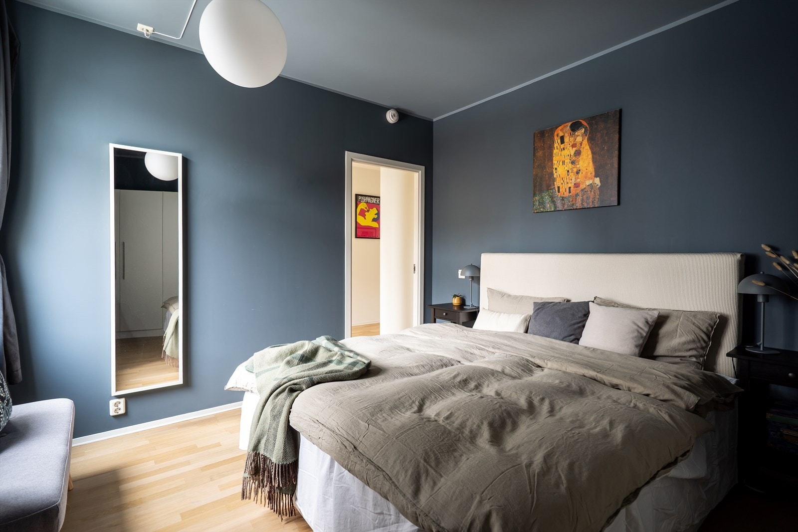 Med leilighetens beste interne beliggenhet, har du bilfri trafikk rundt hele leiligheten. Galleribilde