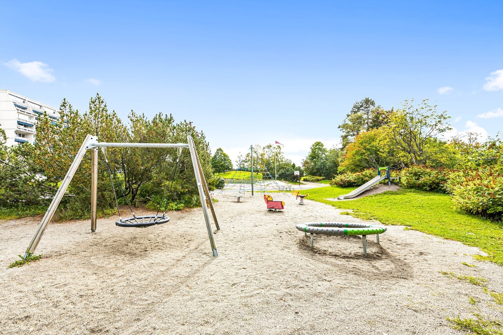 Stor lekeplass for sameiets yngste beboere Galleribilde