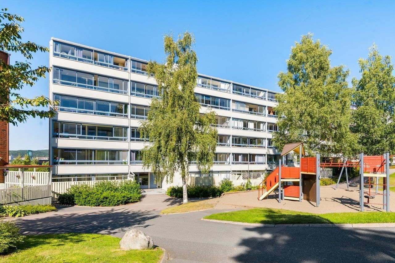 - Borettslaget har hyggelige fellesarealer (Sommerbilde) - Galleribilde