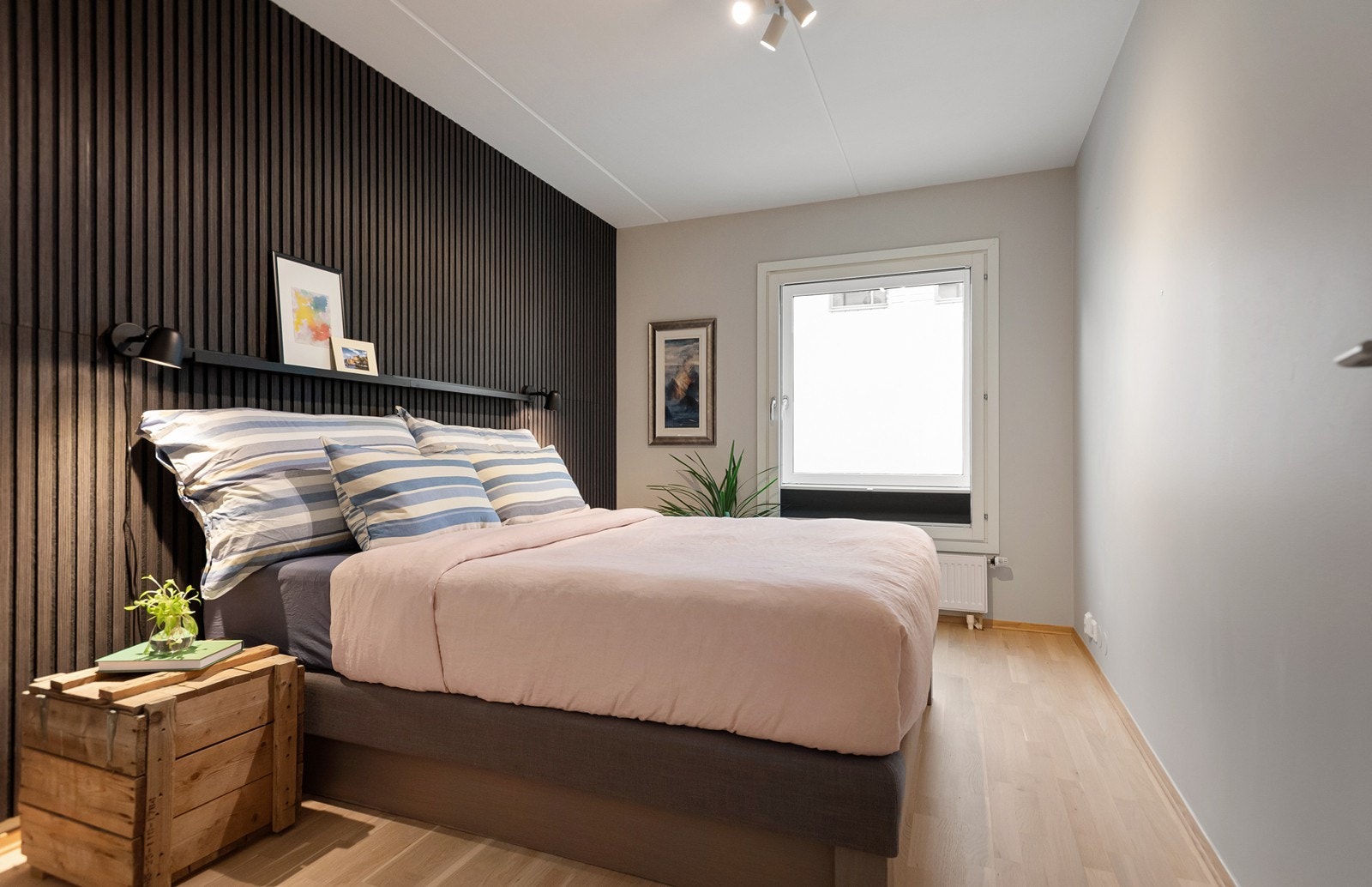 Hovedsoverommet har god plass til dobbeltseng og annet møblement. Galleribilde