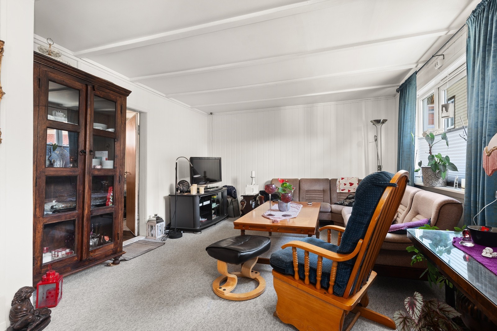 Stor stue med varmepumpe. Galleribilde