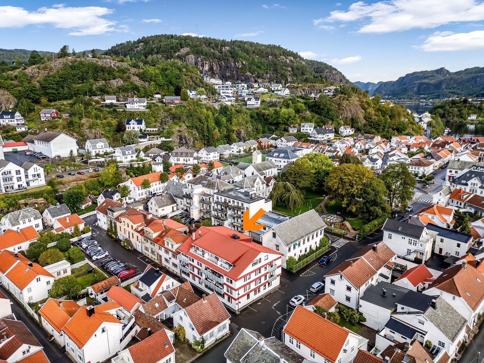 Velkommen til Nygaten 7! En sentral leilighet midt i Flekkefjord sentrum! Galleribilde