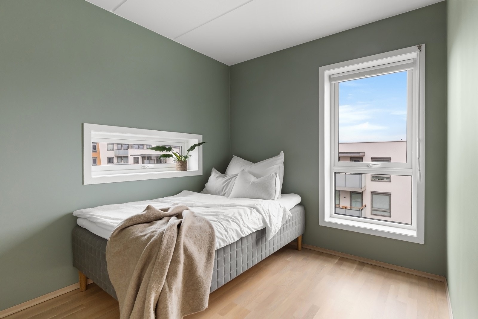 Et pent og praktisk rom med mange innredningsmuligheter. Galleribilde