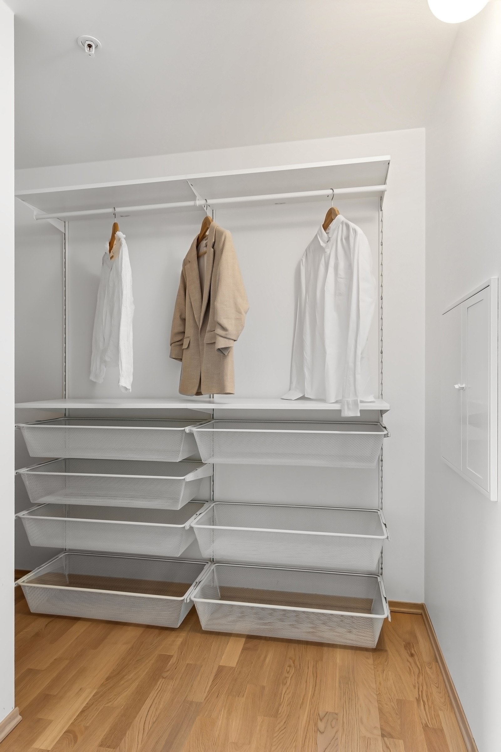 Her er det god plass til store, romslige oppbevaringsløsninger. Galleribilde