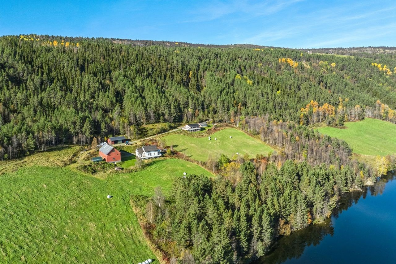 Gårdstunet Strandli Galleribilde