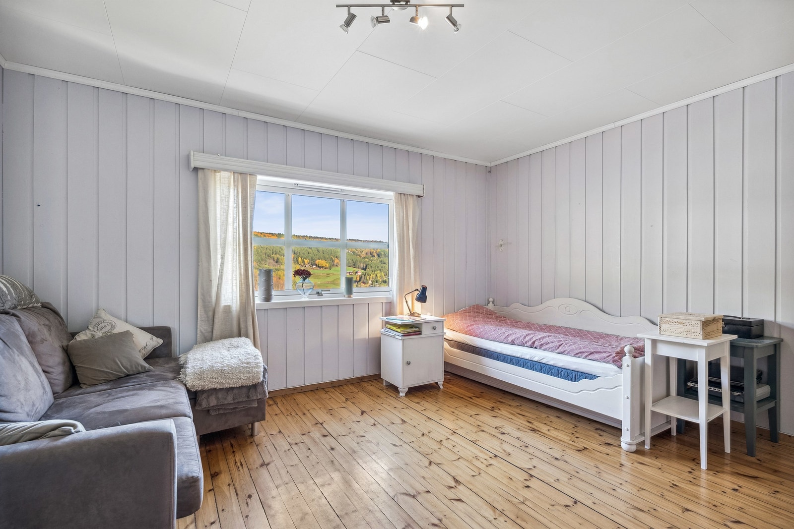 Soverom 2. etg. Galleribilde