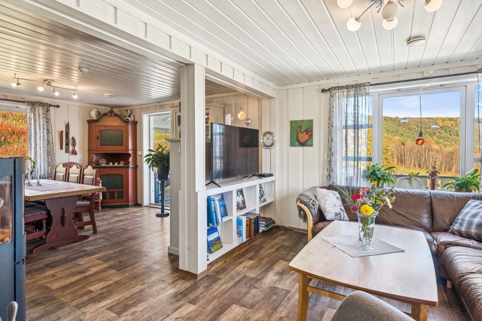 Stue/spisestue våningshus Galleribilde