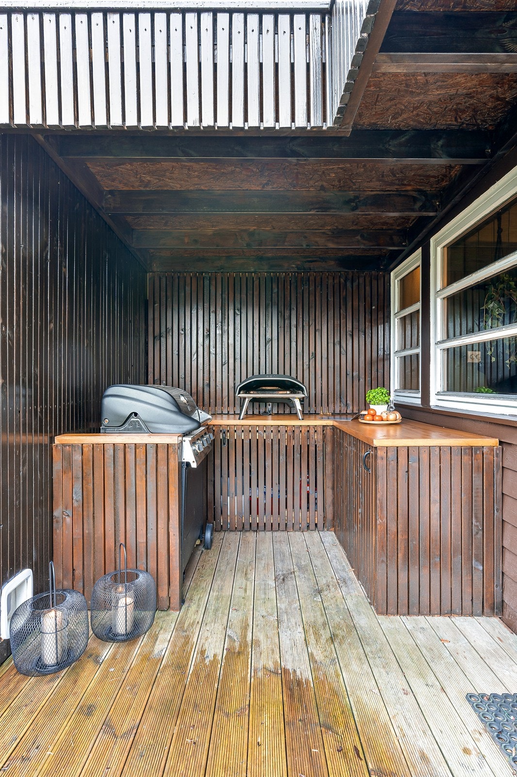 Overbygget del med grill etc. Galleribilde