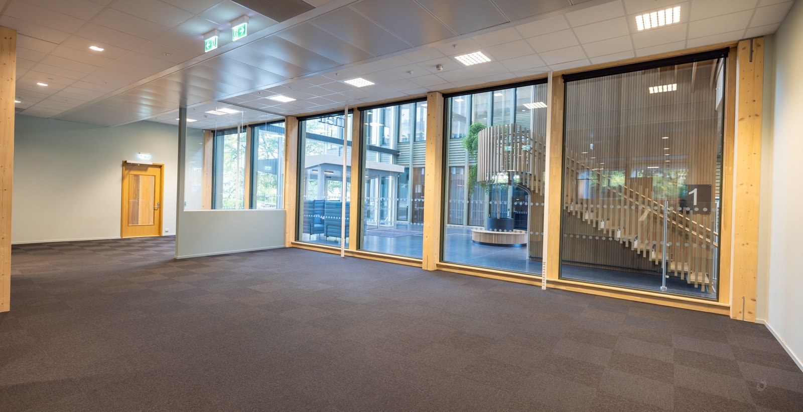 1 etg mot innvending atrium Galleribilde