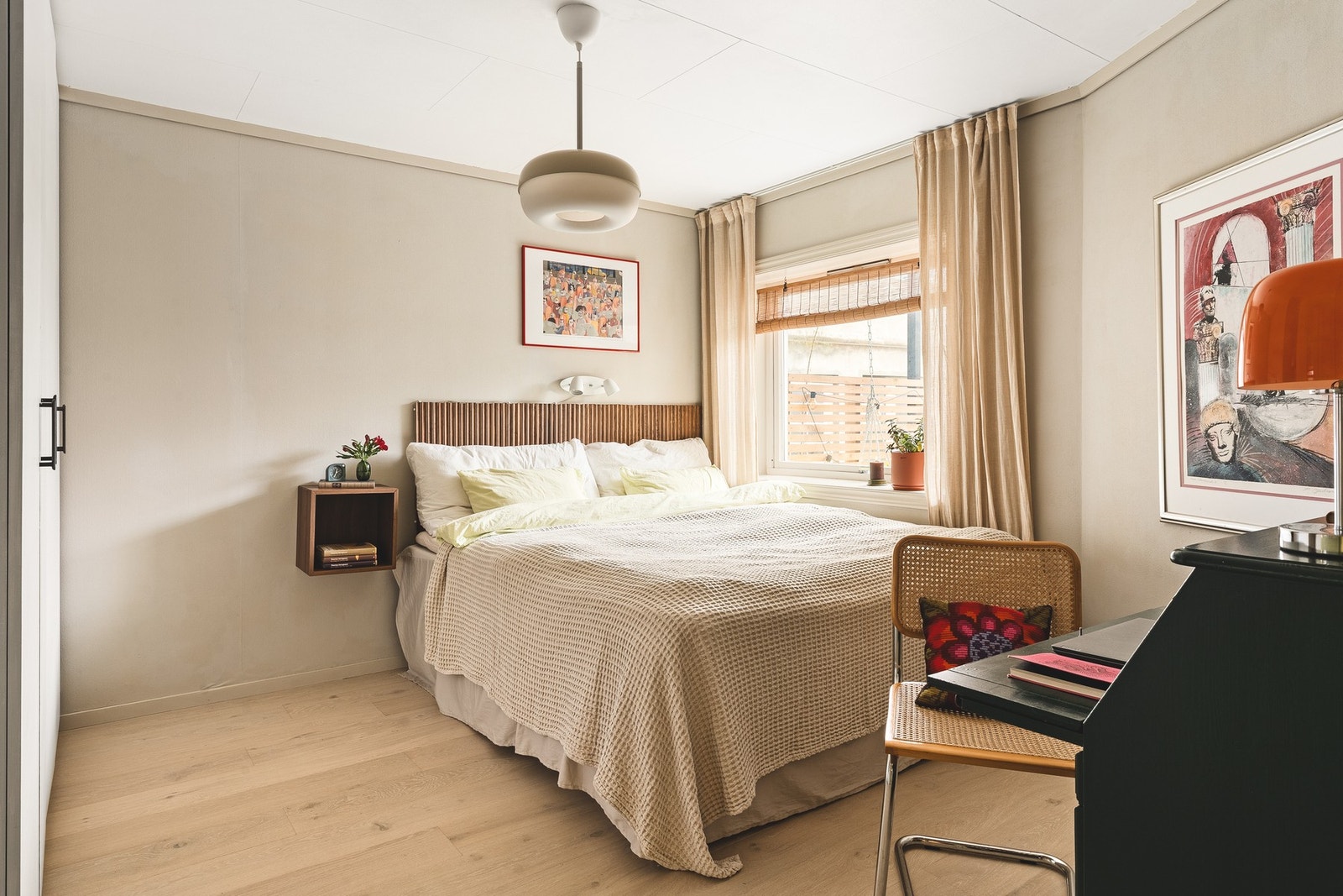 Leiligheten har et soverom av god størrelse. Galleribilde