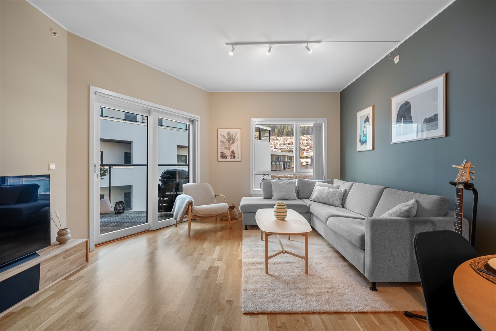 - Stue/kjøkken måler 26 m² - Galleribilde