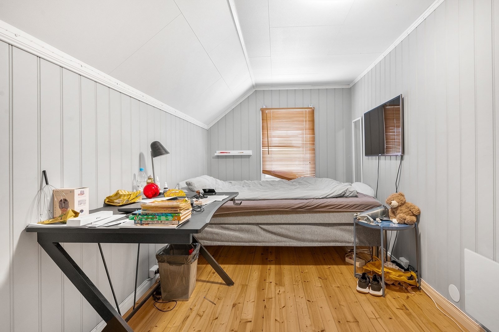 Soverom med plass til tilleggsmøblement. Galleribilde