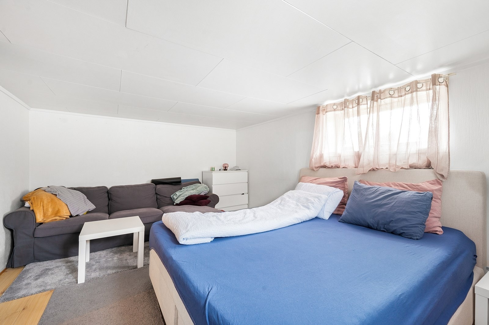 Innredet rom. Galleribilde