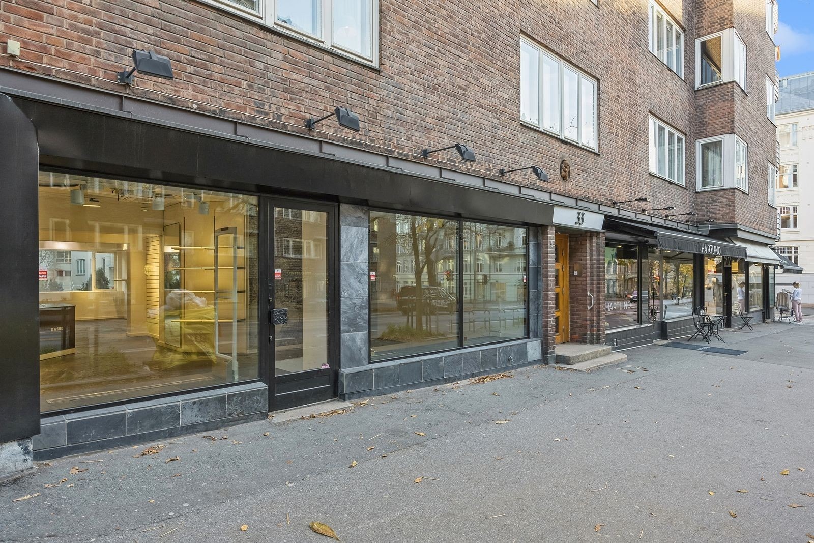 Lokalet har store og gode utstillingsvinduer Galleribilde