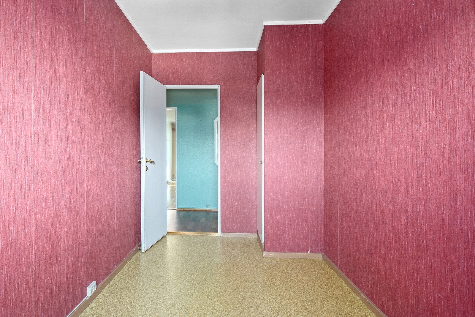 Soverommet disponerer et plassbygd garderobeskap. Galleribilde