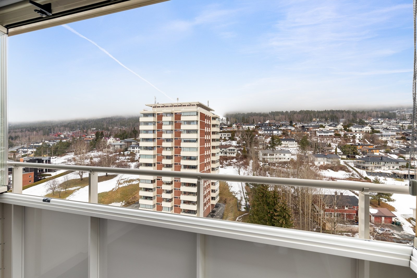 Glassfeltet kan skyves til side på varme sommerdager Galleribilde