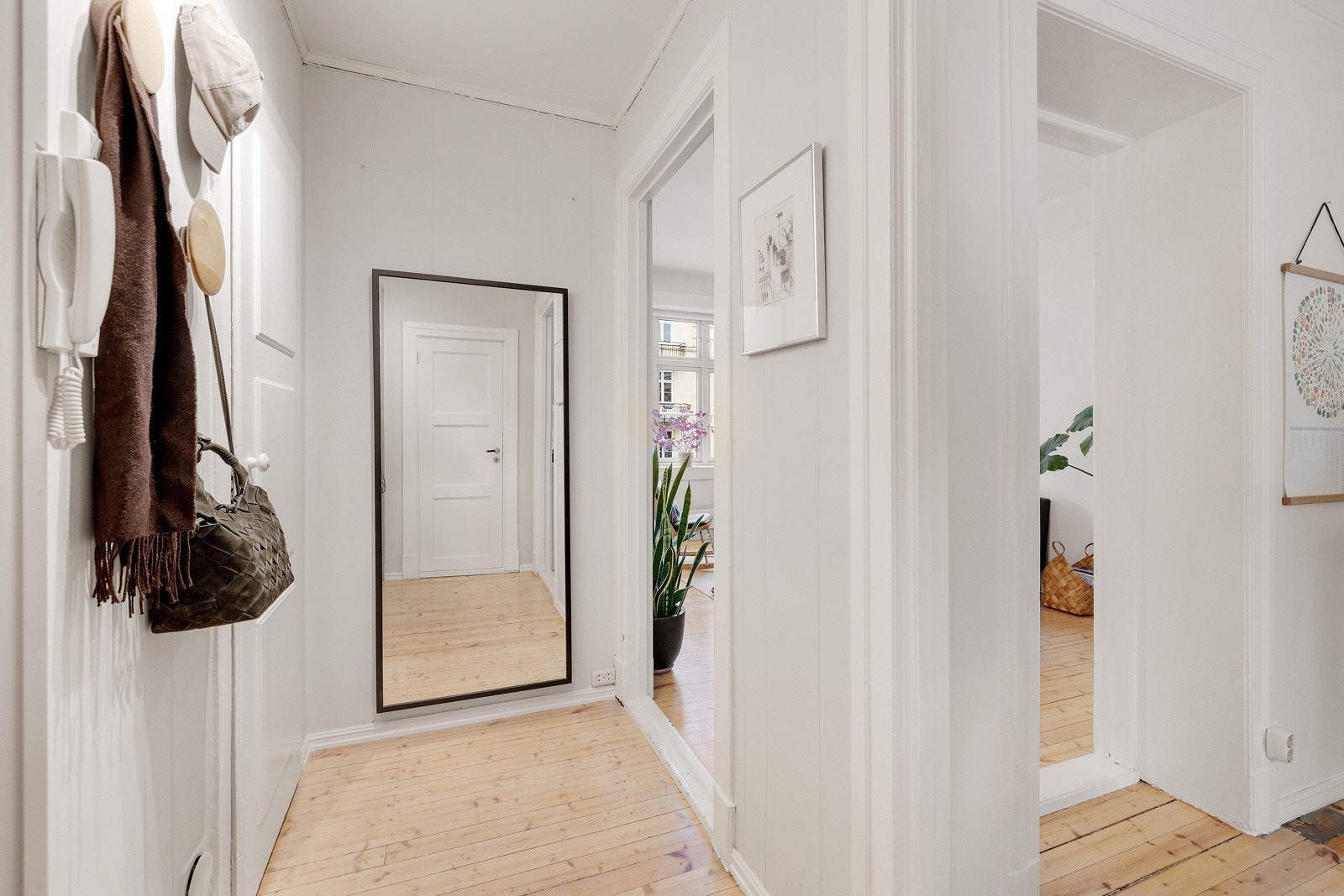 Det første som møter deg er en lys og trivelig entré. Galleribilde