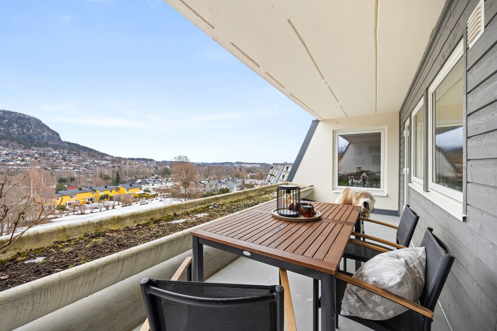 Fra kjøkkenet er det adkomst til den andre balkongen Galleribilde