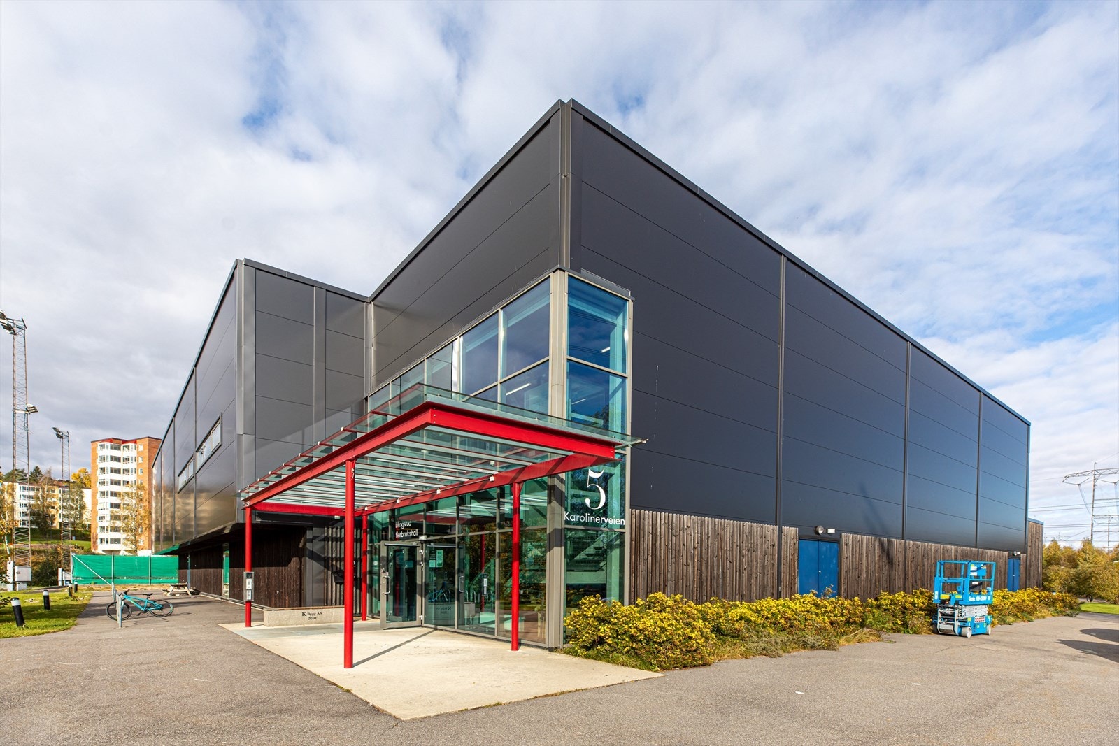 Ellingsrud flerbrukshall. Galleribilde