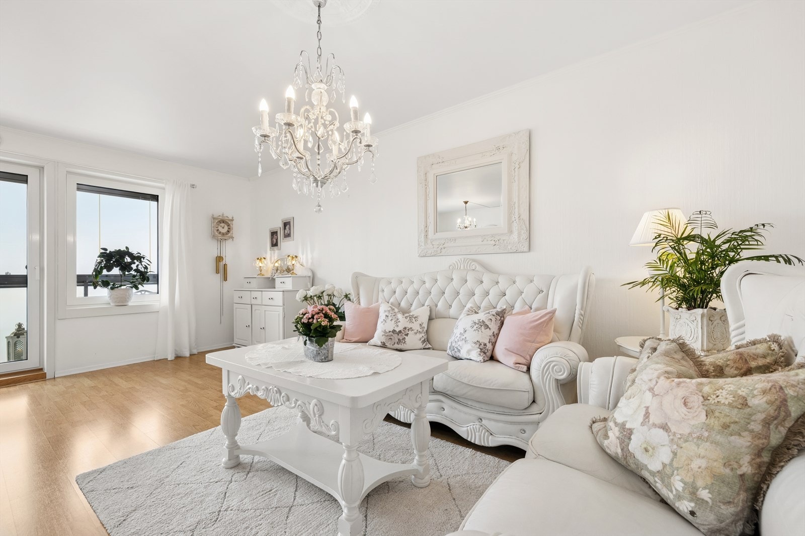 Dette er en lys og gjennomgående 3-roms andelsleilighet, attraktivt beliggende på Åssiden i Drammen. Galleribilde