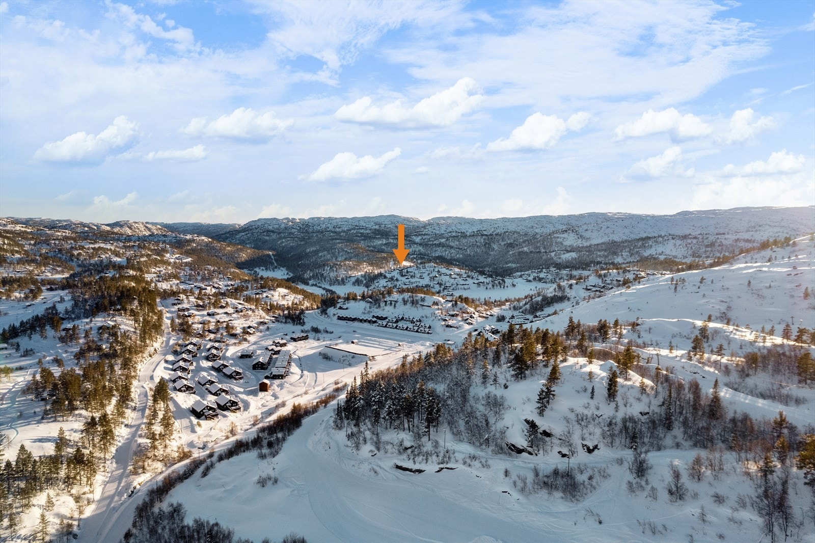 Bilde tatt fra over en av nedfartene i Bortelid Skisenter. Galleribilde