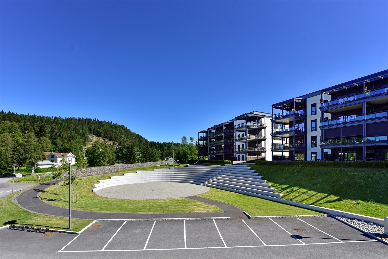 Gode parkeringsmuligheter. Galleribilde