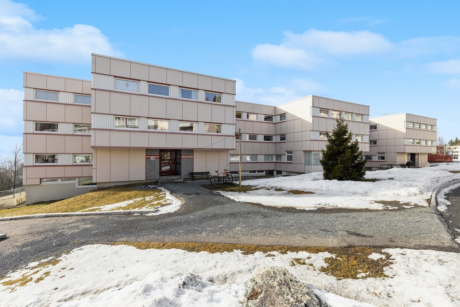 Pent og ryddig inngangsparti Galleribilde
