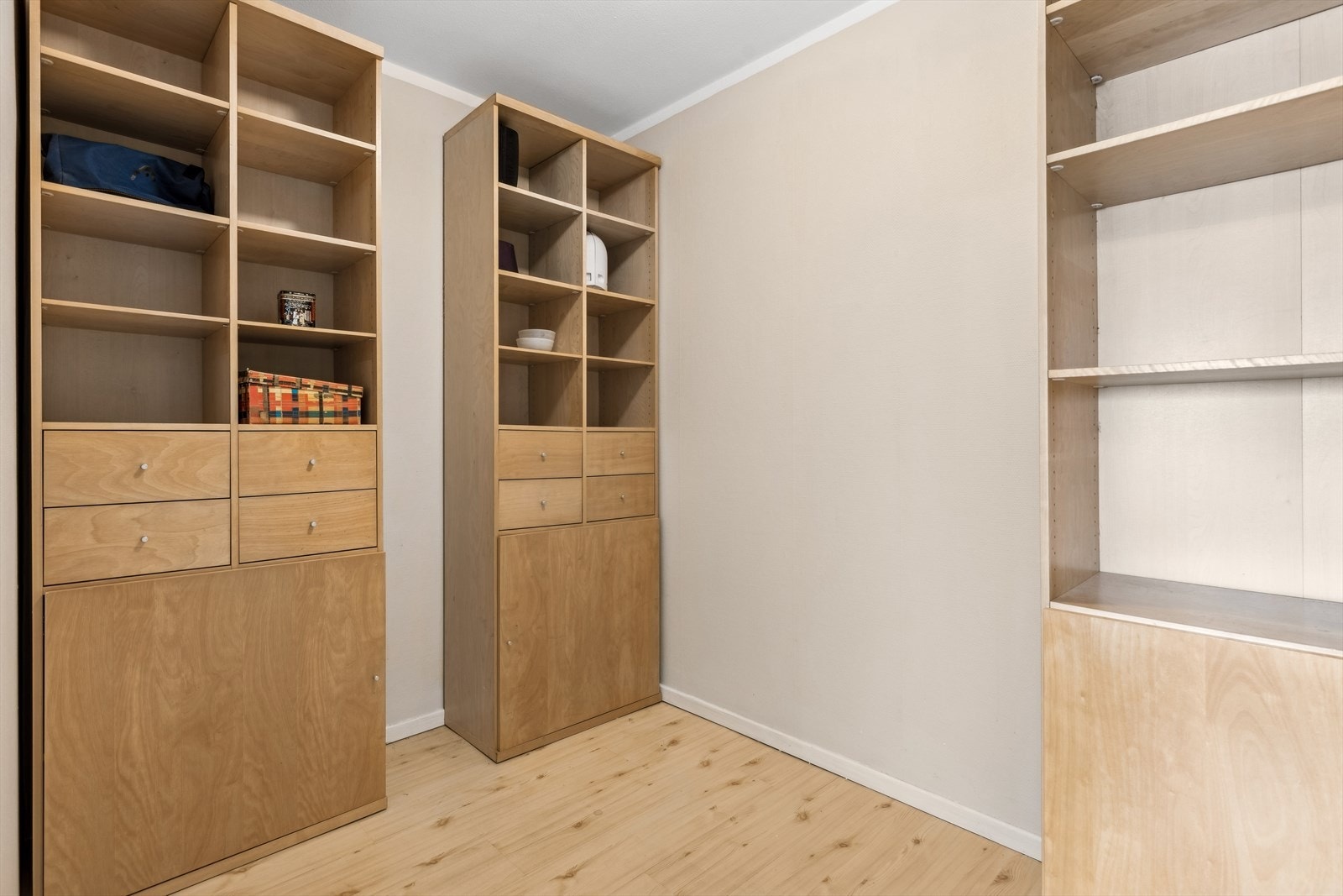 Her kan du ha hjemmekontor, walk-in closet eller en ekstra soveplass Galleribilde