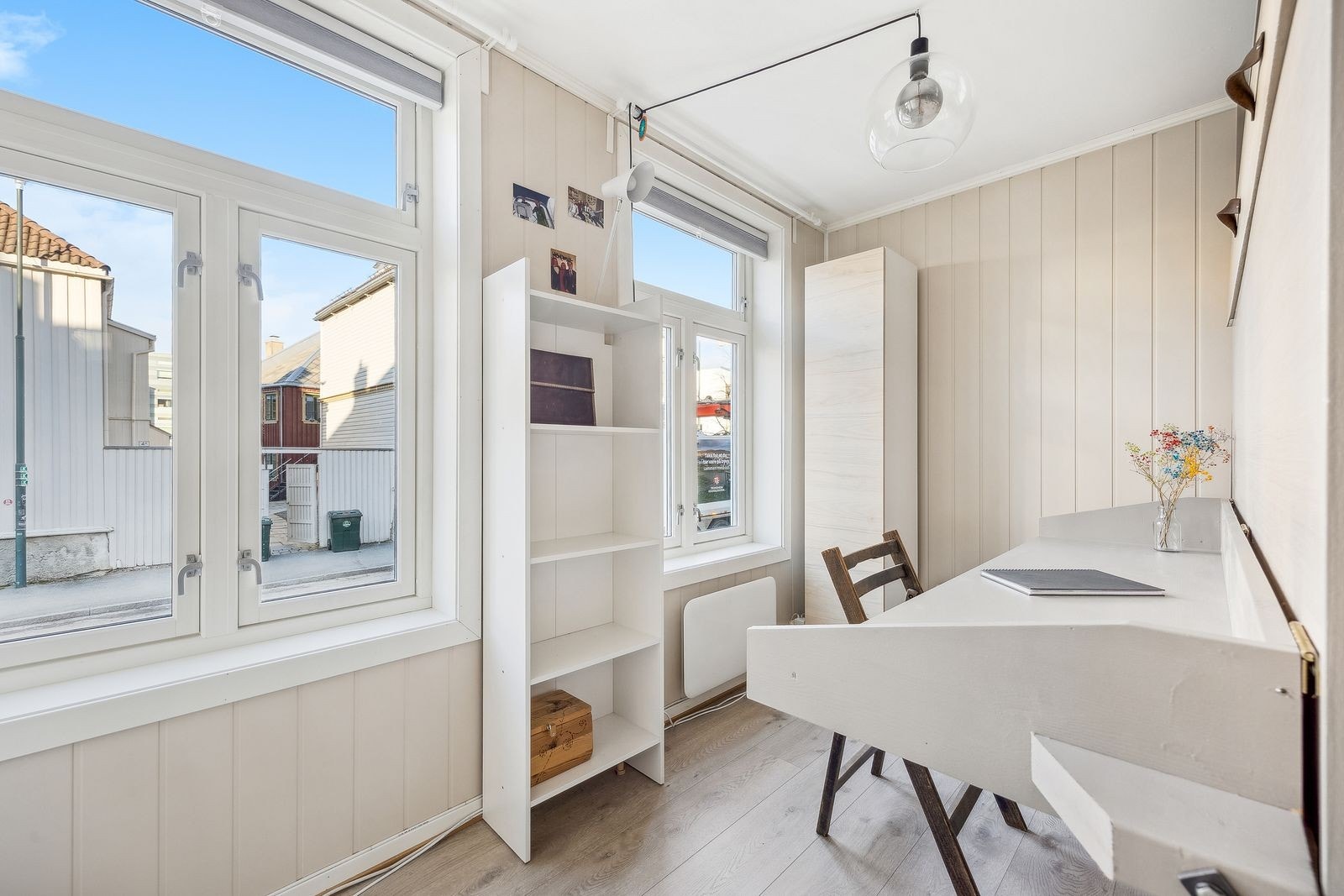 Soverom 2 kombinerer komfort og funksjonalitet med en smart sengeløsning. Galleribilde