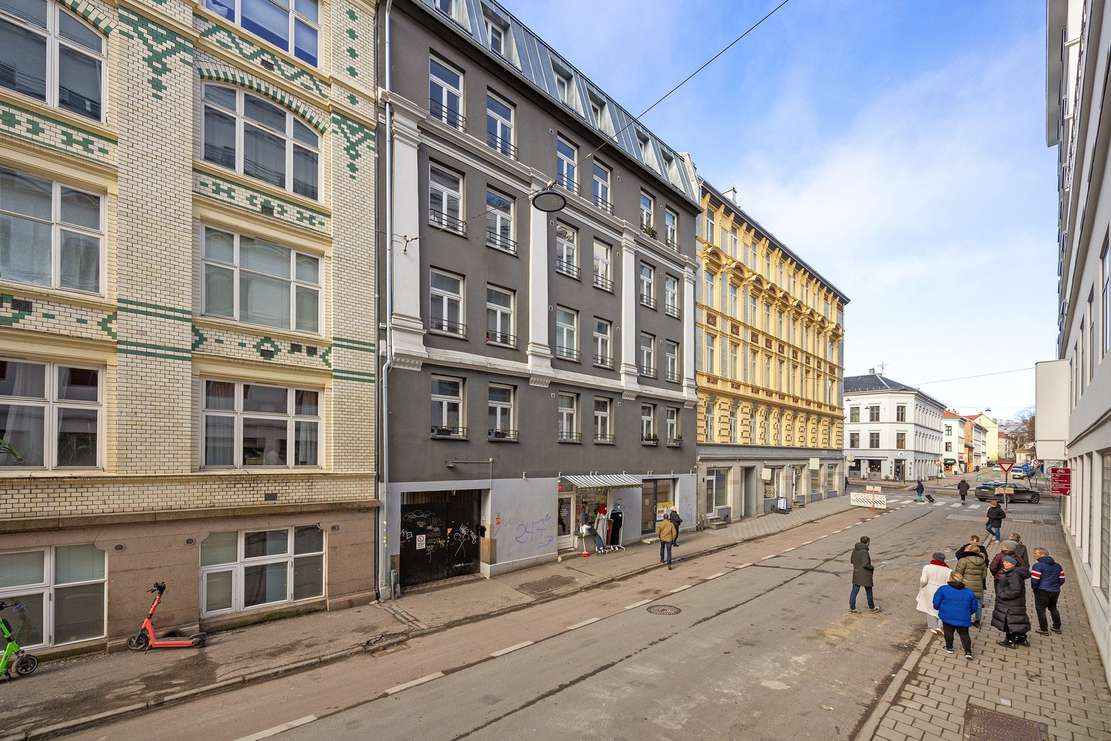 Fasade - Platous gate er en enveiskjørt gate. Galleribilde