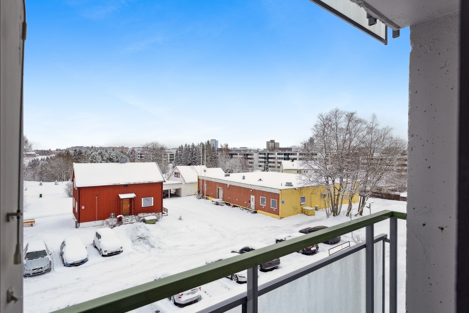 Utsikt fra balkongen over Kolstad boligområde. Galleribilde